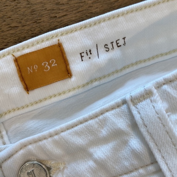 NWOT Pilcro and the Letterpress White Denim Shorts - Picture 7 of 7